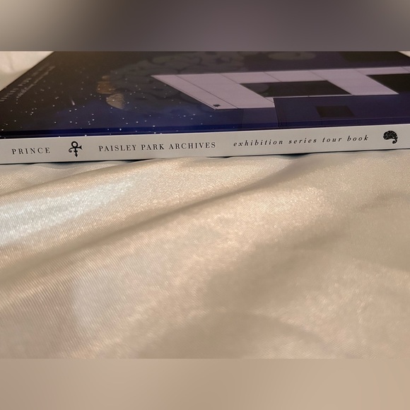 Sale! Prince Paisley Park Archives (Exhibition Series Tour Book) Paisley Park - Picture 7 of 8